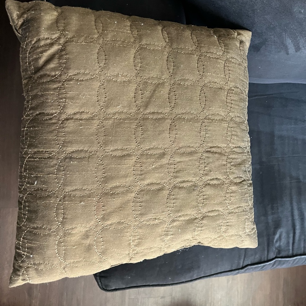 Sofa pillows - Picture 4 of 5